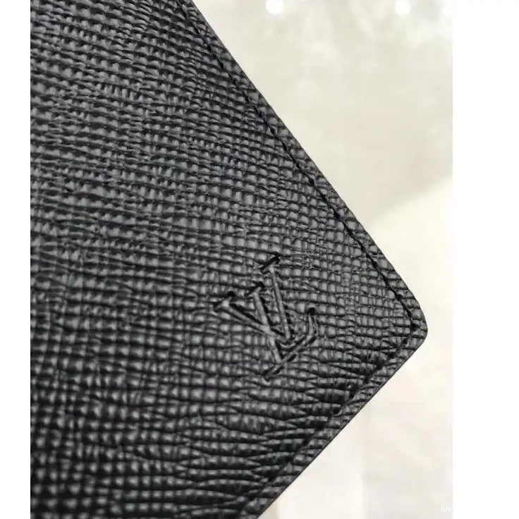 Official Brother Sam 19T1L0157 Bags LV 0614